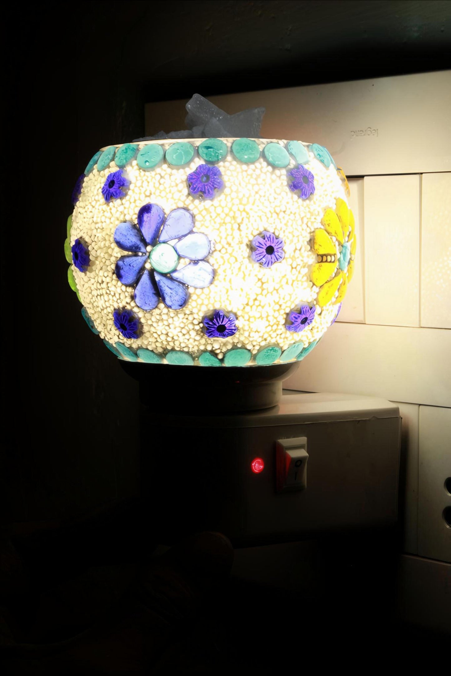 Divine Camphor Diffuser with Natural Bheemseni (Pacha Karpooram) | Blue Floral Mosaic